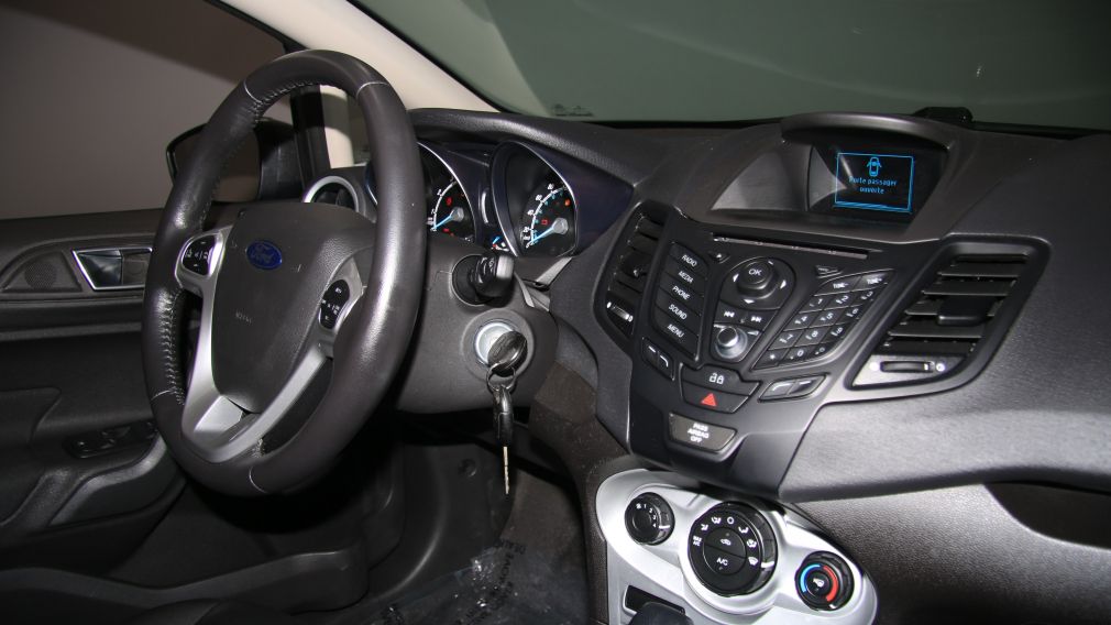 2014 Ford Fiesta SE #20