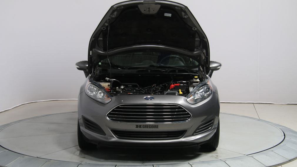 2014 Ford Fiesta SE #24