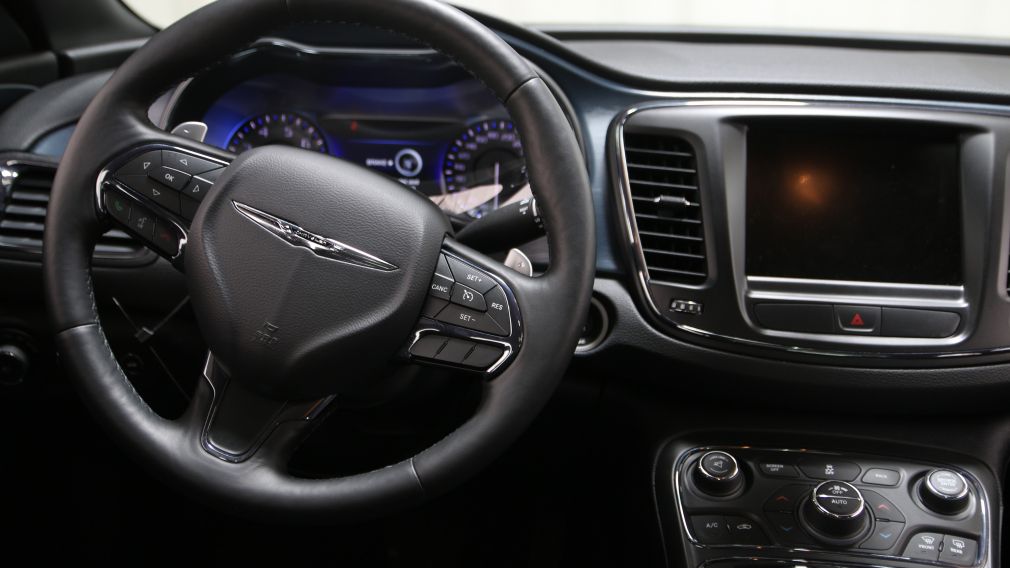 2016 Chrysler 200 S #13