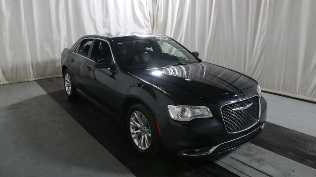 2016 Chrysler 300 Touring #0