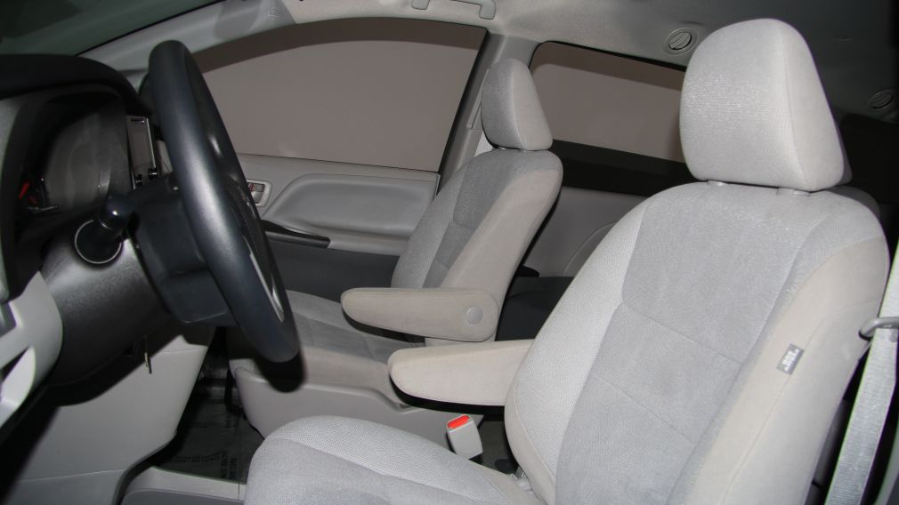 2015 Toyota Sienna TRES BAS KILOMETRAGE #9