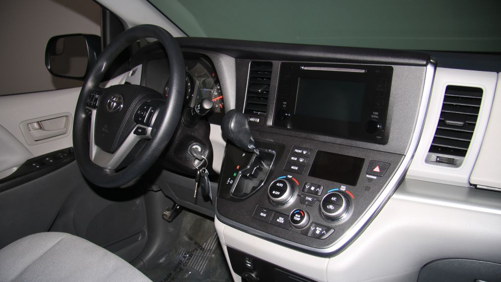 2015 Toyota Sienna TRES BAS KILOMETRAGE #24