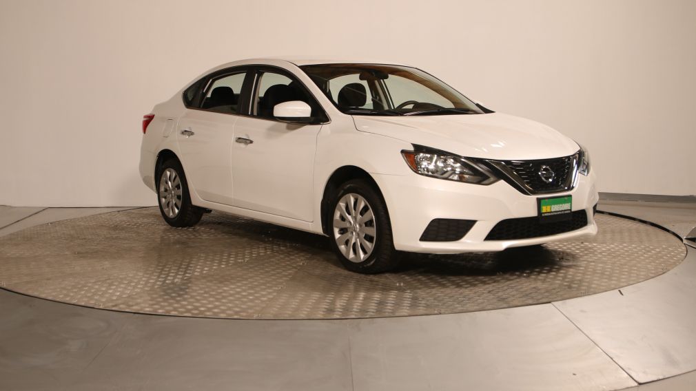 2016 Nissan Sentra S #9