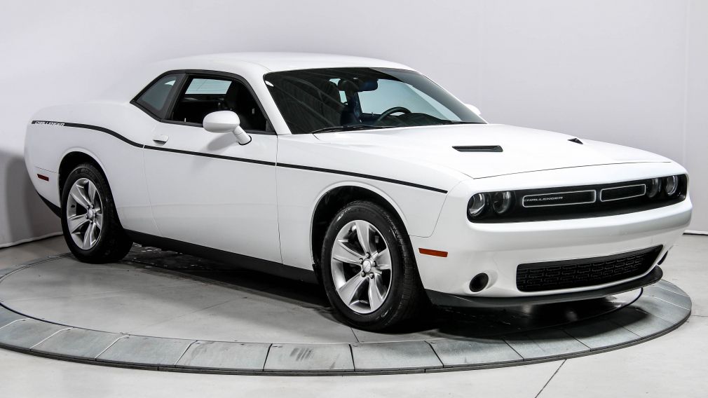 2015 Dodge Challenger SXT #0