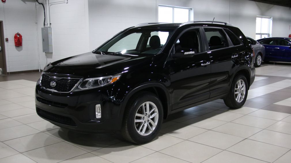 2014 Kia Sorento LX #2