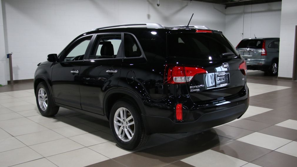 2014 Kia Sorento LX #4