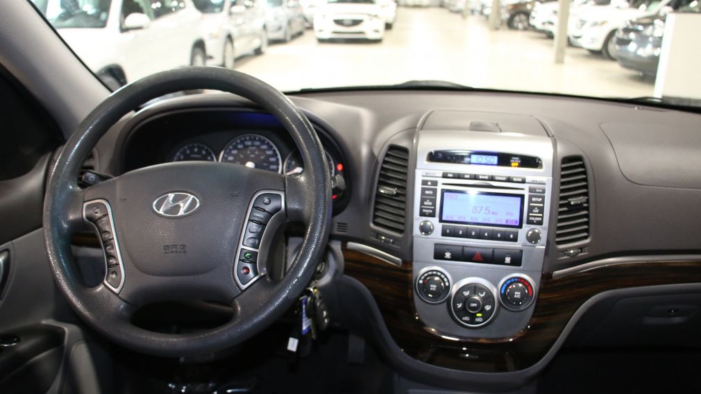 2011 Hyundai Santa Fe GL #12