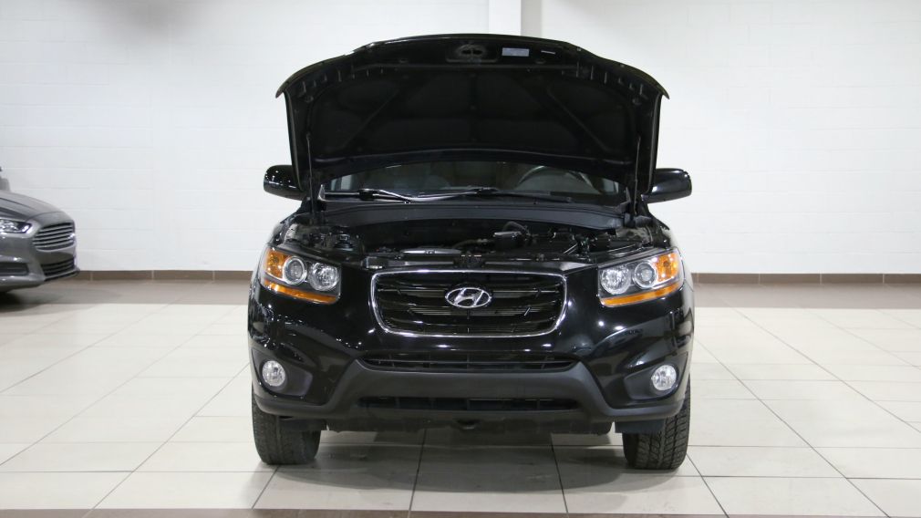 2011 Hyundai Santa Fe GL #24