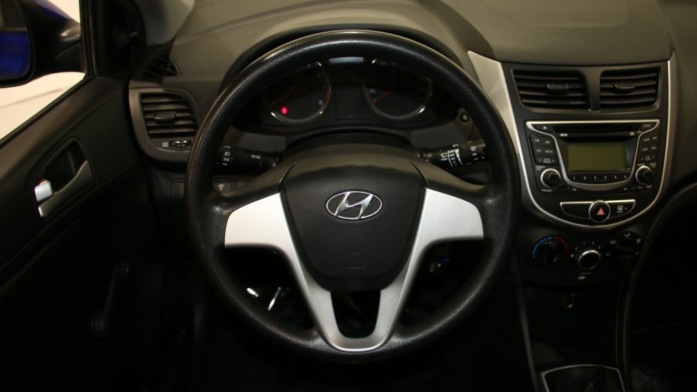 2012 Hyundai Accent L #9