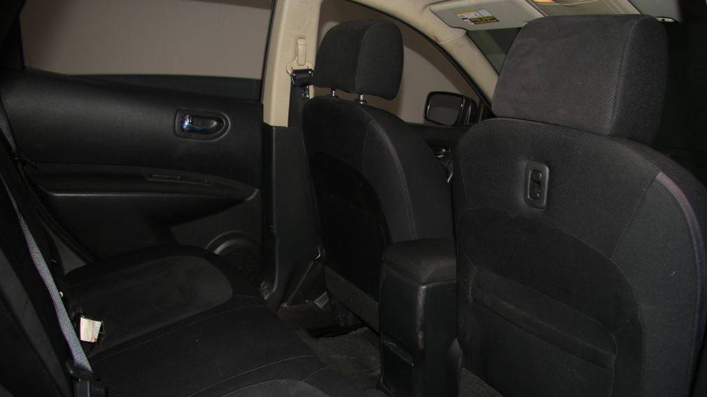 2008 Nissan Rogue S #17