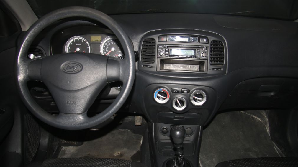 2008 Hyundai Accent GL #12