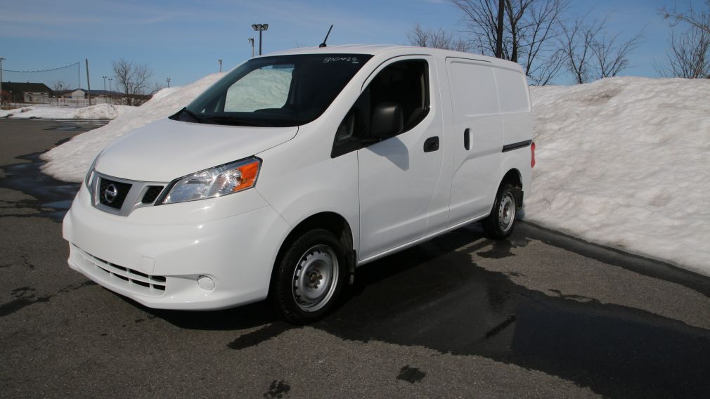 2014 Nissan NV200 S #0