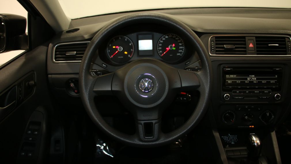 2013 Volkswagen Jetta 2.0 AUTO A/C GR ELECT SIEGES CHAUFFANT BAS KILOMET #9