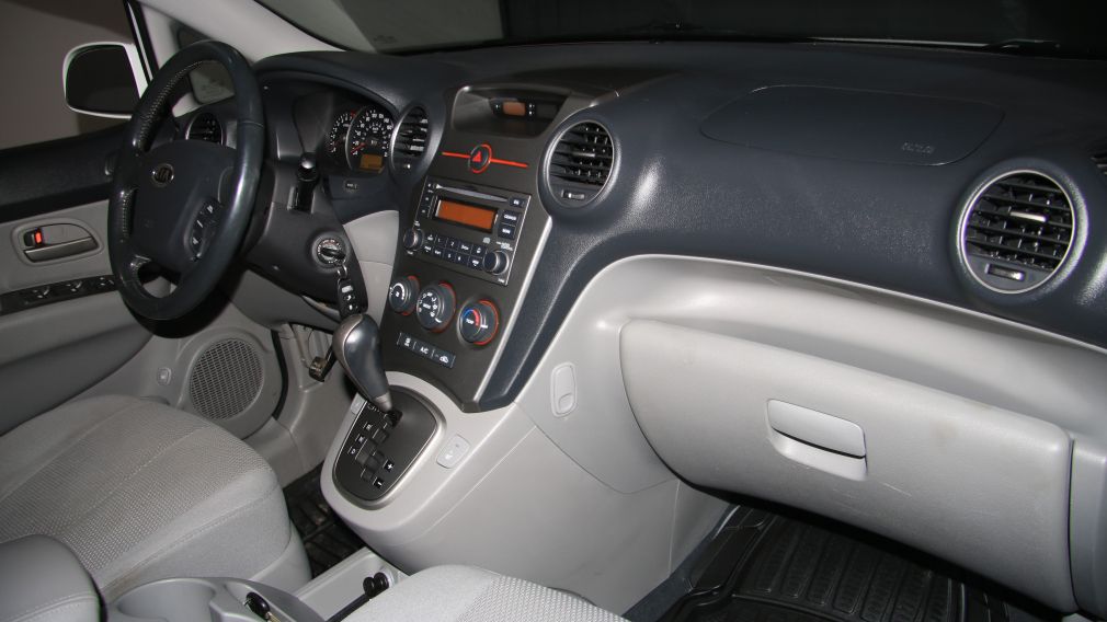 2008 Kia Rondo EX #21