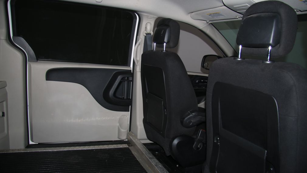 2011 Dodge GR Caravan CARGO #16