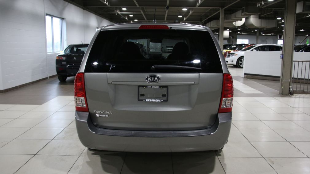 2011 Kia Sedona LX Base #4