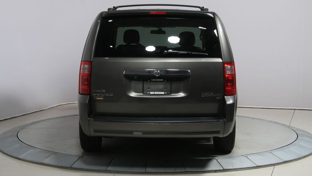 2010 Dodge GR Caravan SE #4