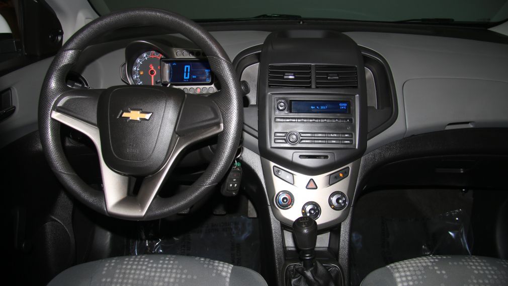 2012 Chevrolet Sonic LS #12