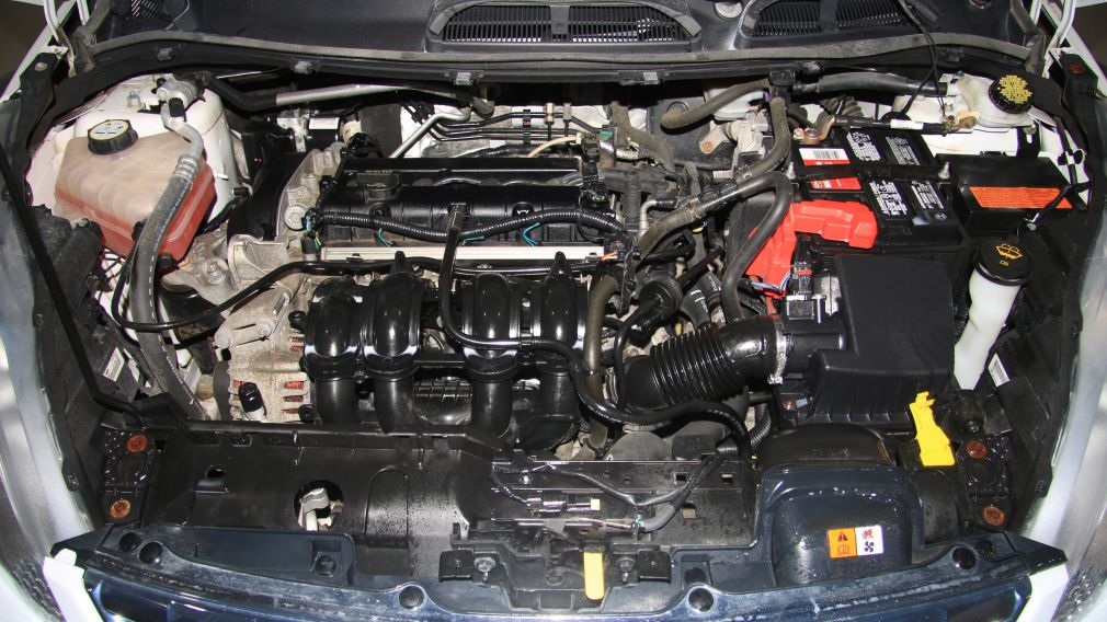 2012 Ford Fiesta SE A/C GR ELECT #24