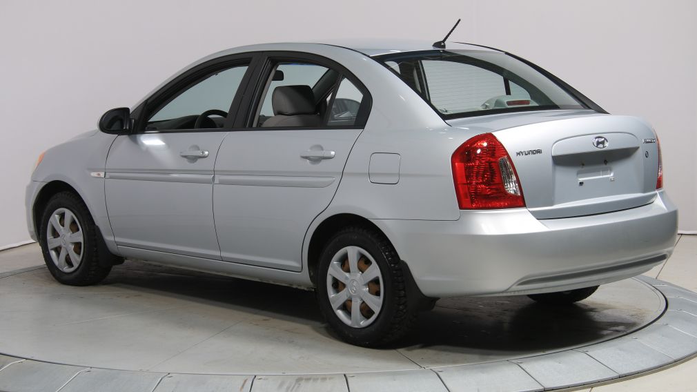 2007 Hyundai Accent GL #2