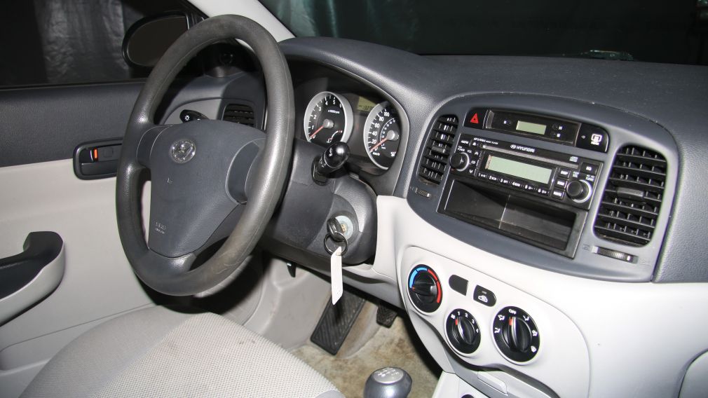 2007 Hyundai Accent GL #17