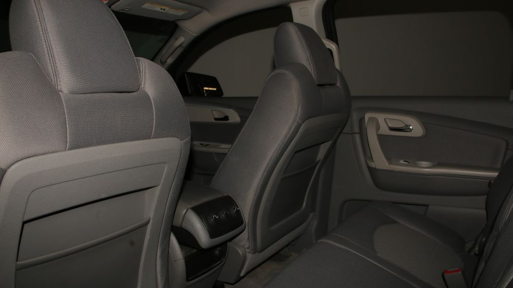 2011 Chevrolet Traverse LS A/C 7 PASSAGERS #17