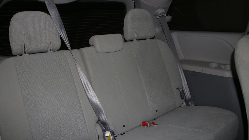 2014 Toyota Sienna FWD A/C GR ELECT MAGS #19