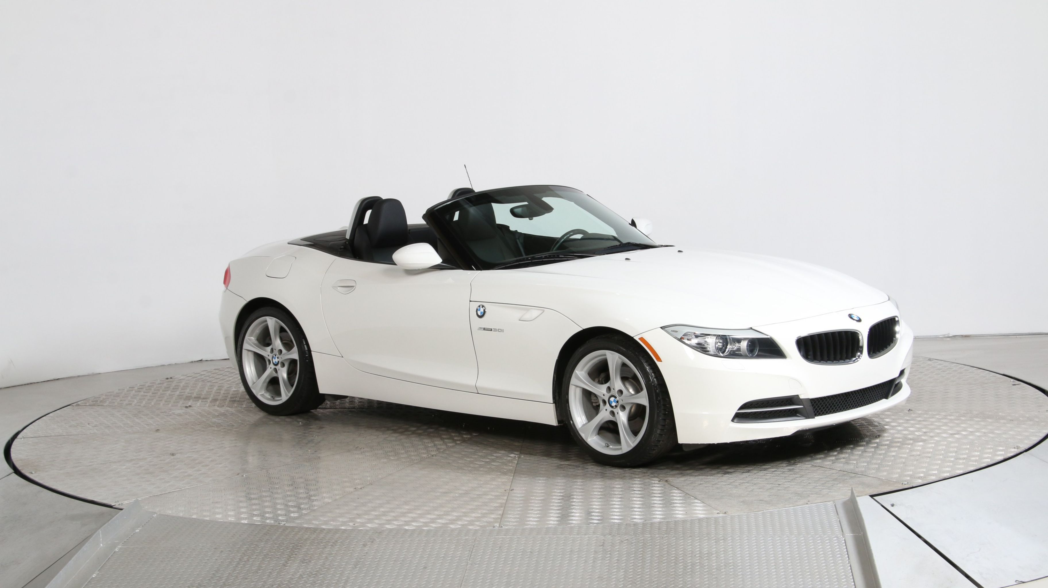 BMW Z4 2011 S Drive 30i CONVERTIBLE HARD TOP 6 VITESSES usagée et d ...