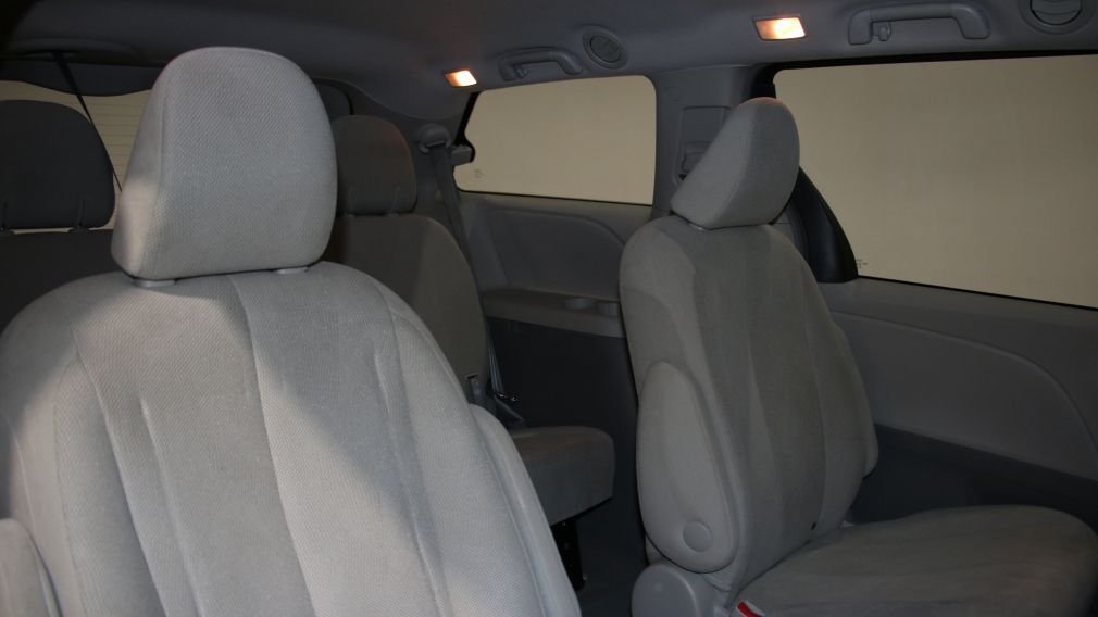 2011 Toyota Sienna V6 7 PASSAGERS #19