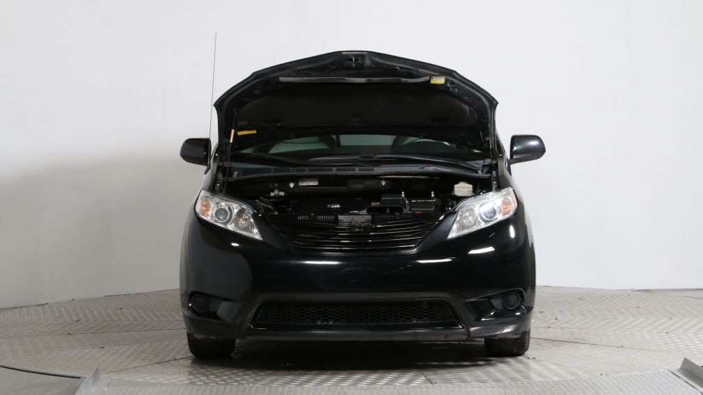 2011 Toyota Sienna V6 7 PASSAGERS #26