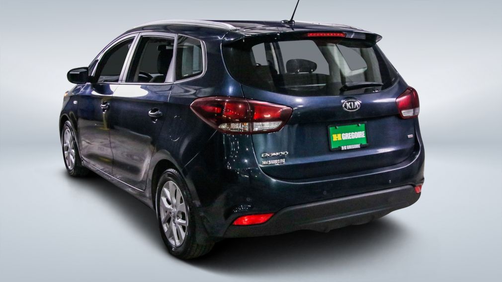 2017 Kia Rondo — photo 4