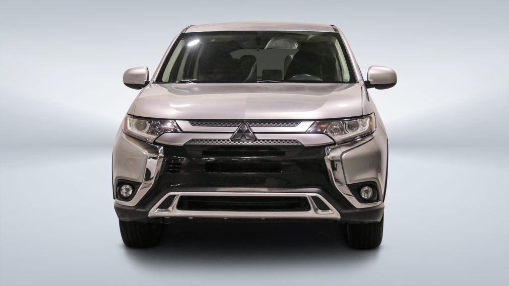 2020 Mitsubishi Outlander — photo 2