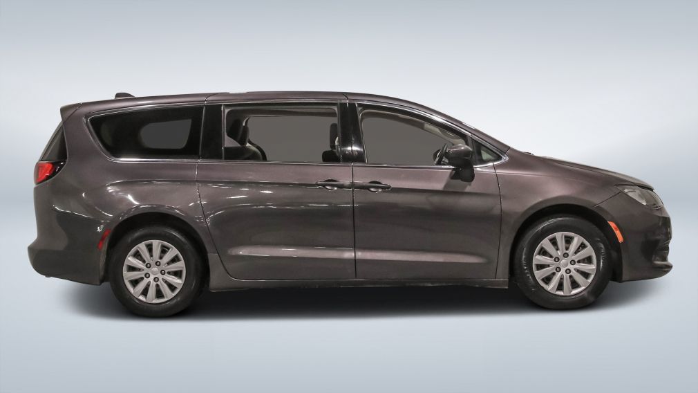 2021 Chrysler Grand Ca... — photo 8