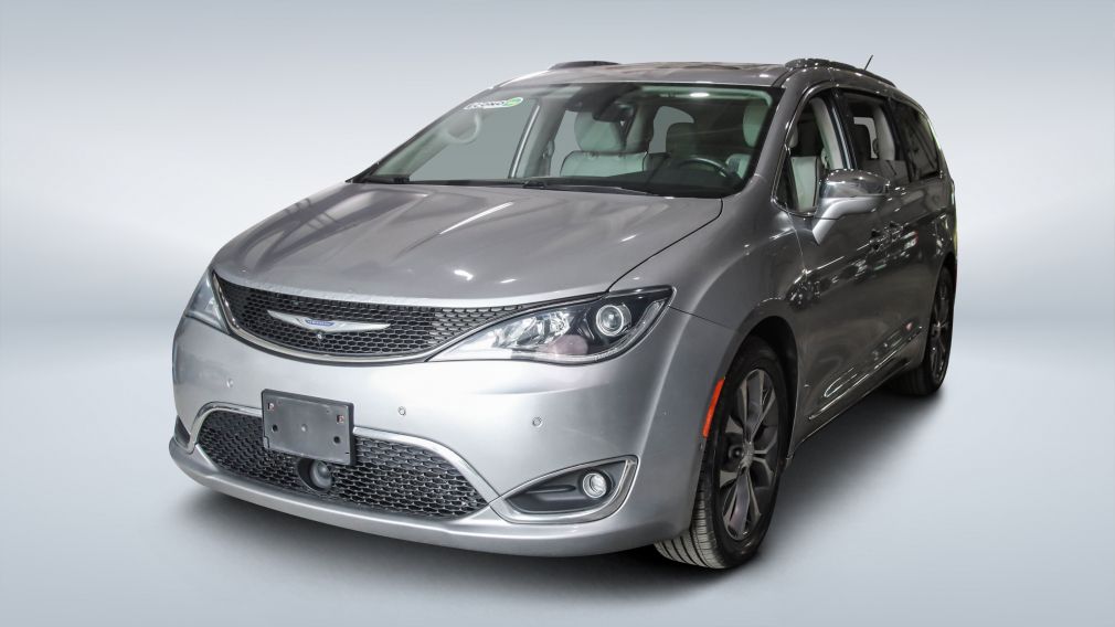 2018 Chrysler Pacifica — photo 3