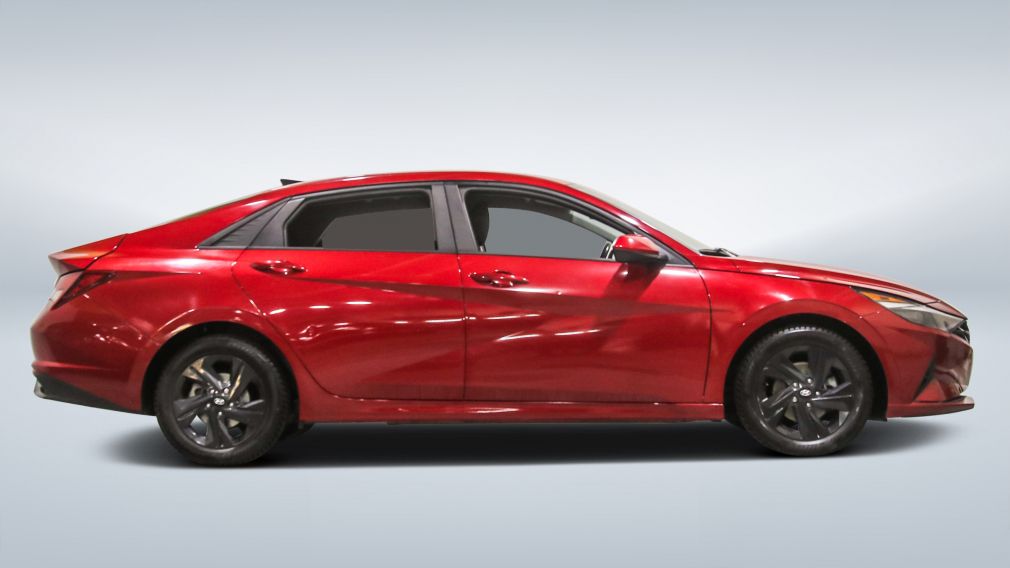 2022 Hyundai Elantra — photo 8
