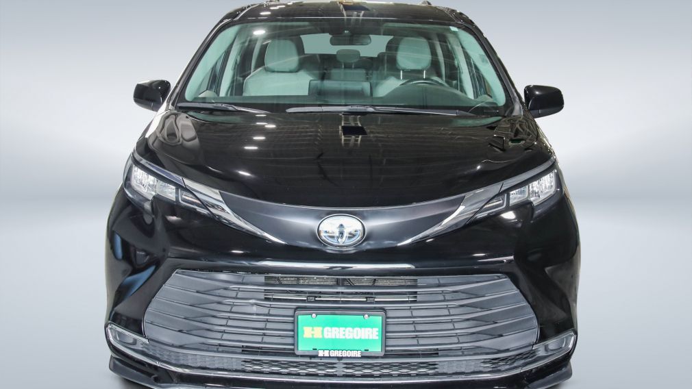 2023 Toyota Sienna — photo 2