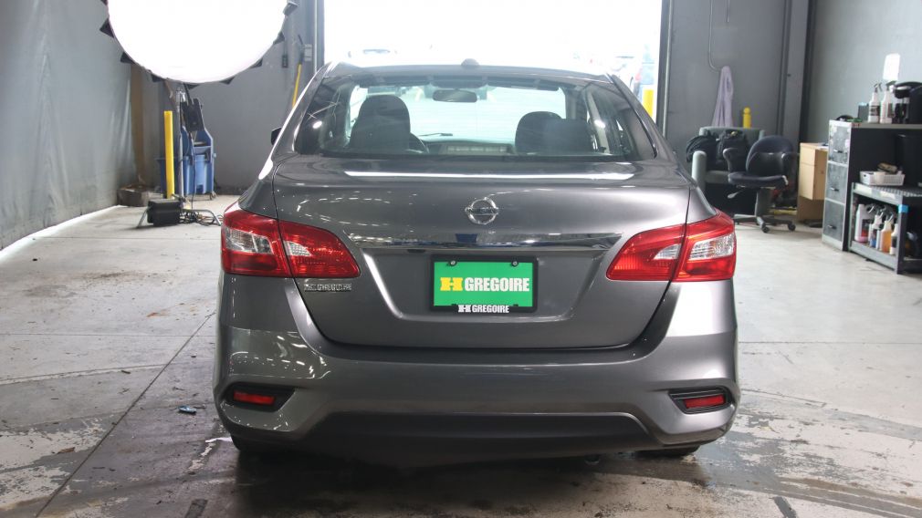 2019 Nissan Sentra — photo 5