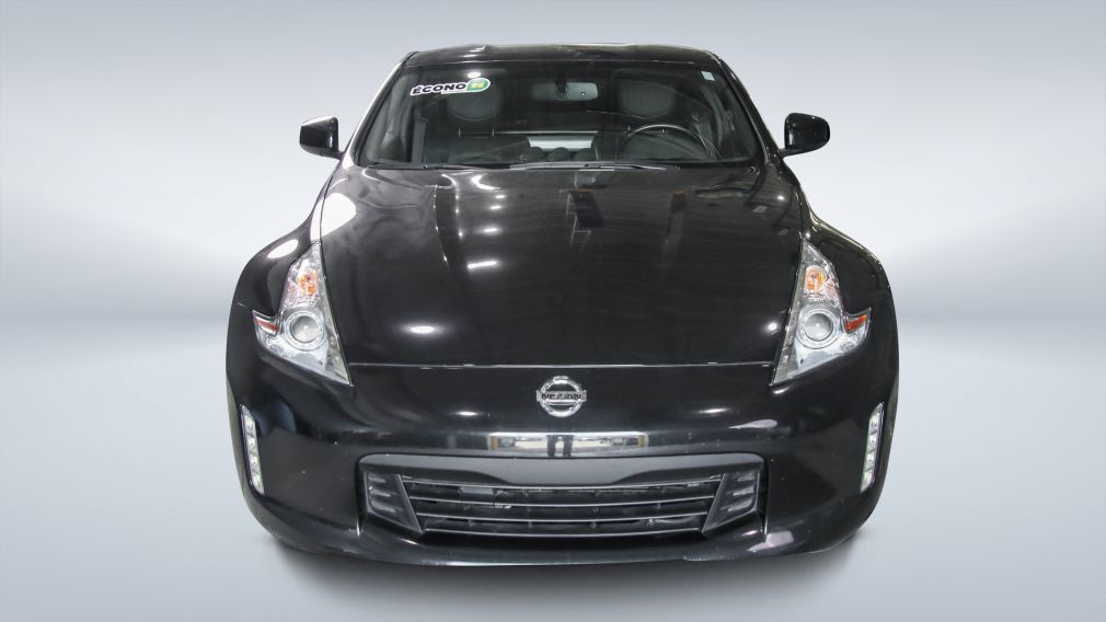 2014 Nissan 370Z — photo 2