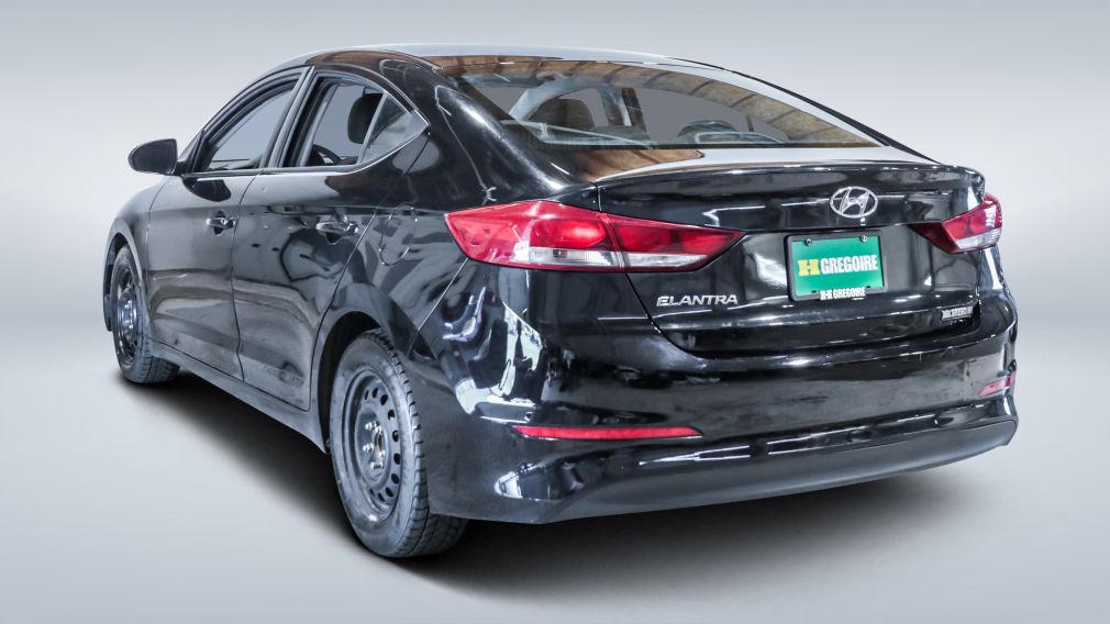 2017 Hyundai Elantra — photo 5