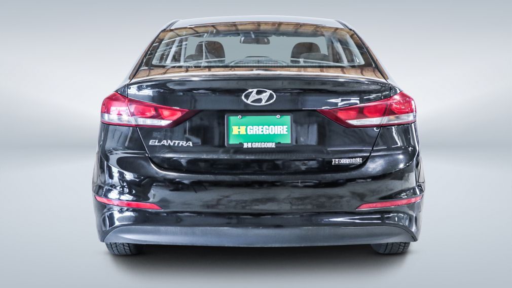 2017 Hyundai Elantra — photo 6