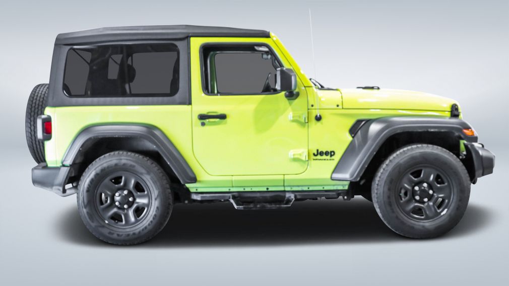 2023 Jeep Wrangler — photo 8