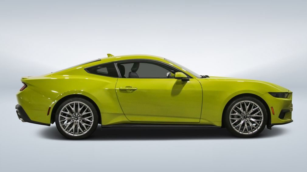 2025 Ford Mustang — photo 8