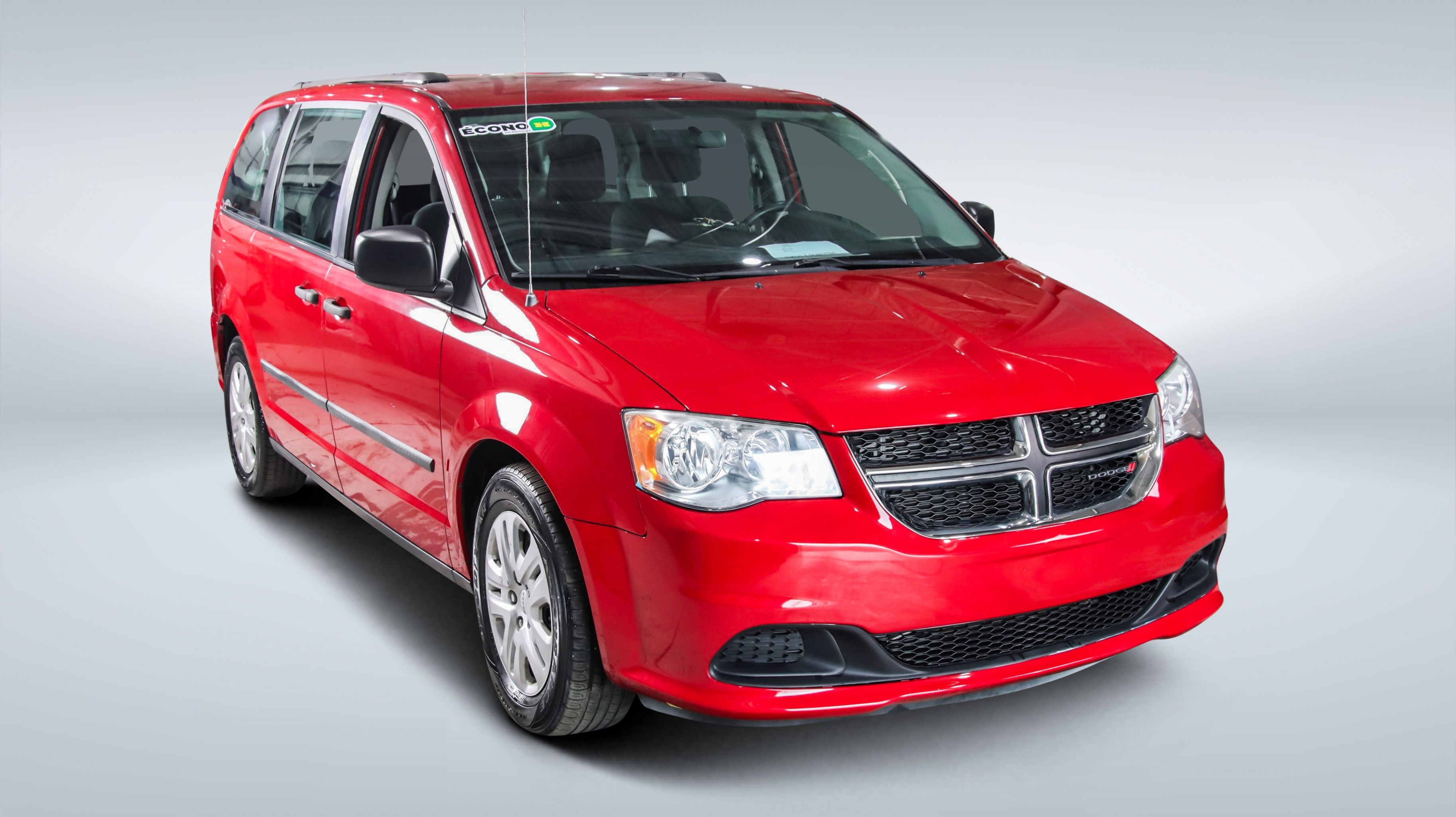 2016 Dodge GR Caravan — Monbili