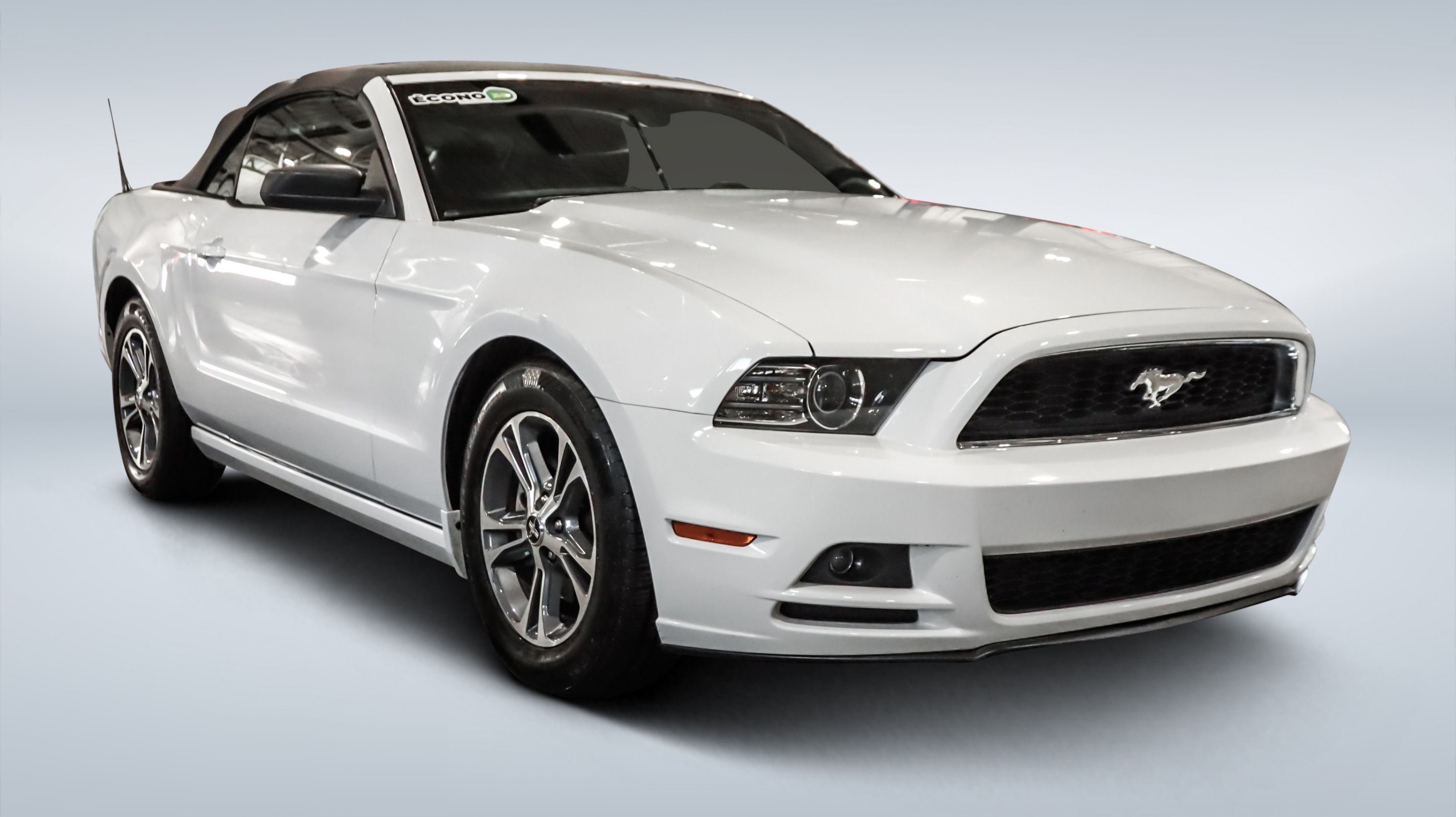 2014 Ford Mustang — Monbili