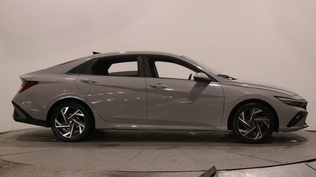 2025 Hyundai Elantra — photo 8