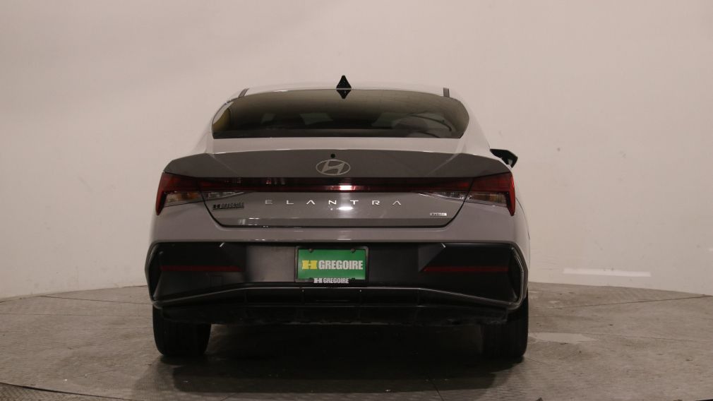 2025 Hyundai Elantra — photo 6
