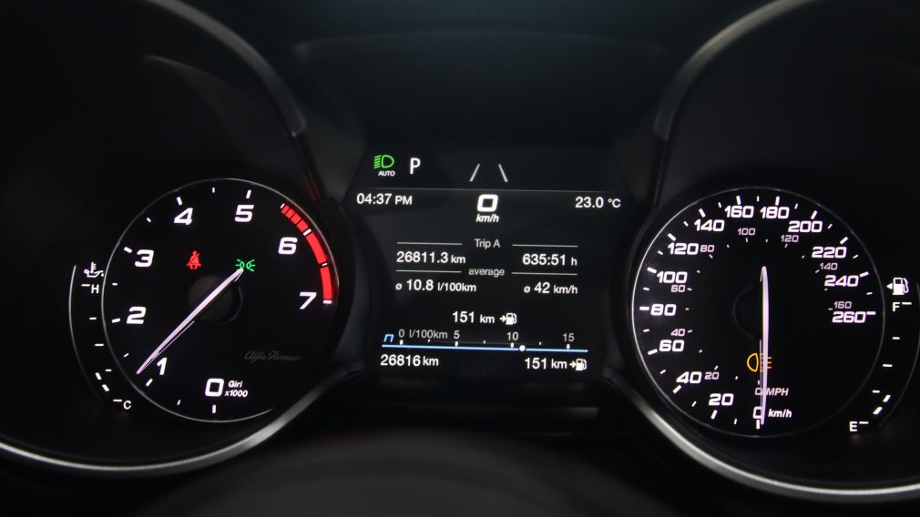 2022 Alfa Romeo Stelvio — photo 8