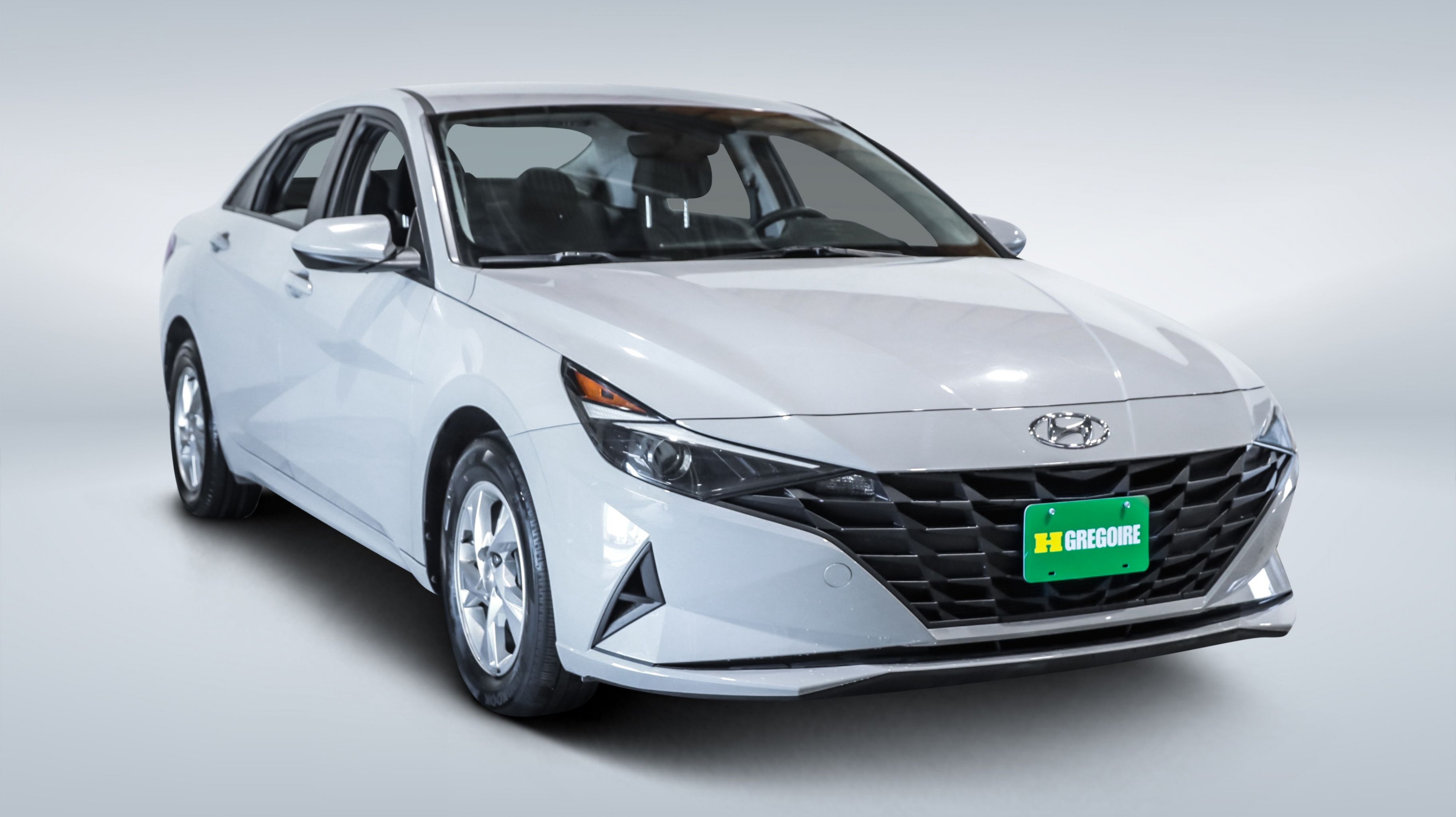 2021 Hyundai Elantra — Monbili