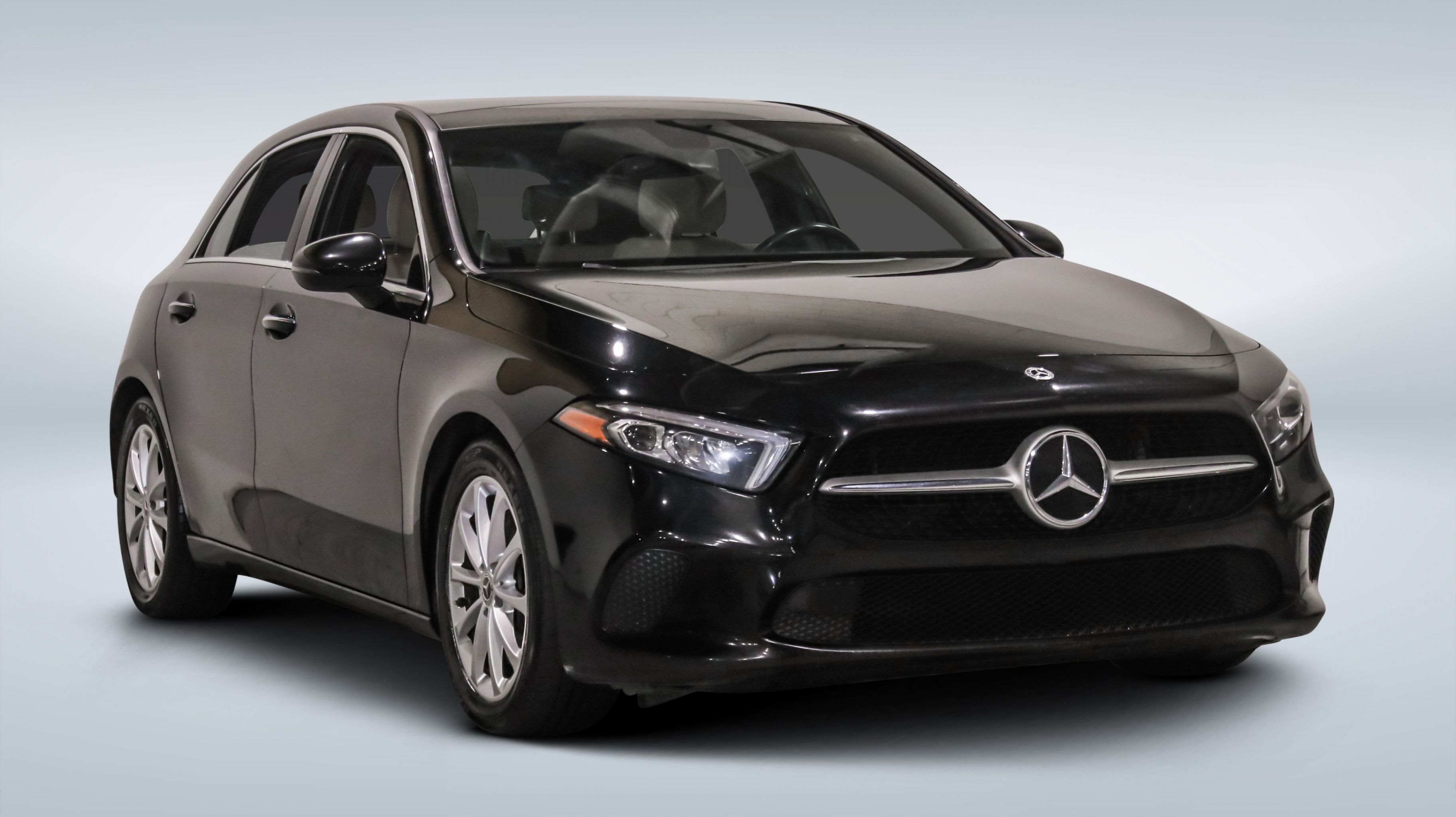 2022 Mercedes Benz A.. (Toit ouvrant) — Monbili