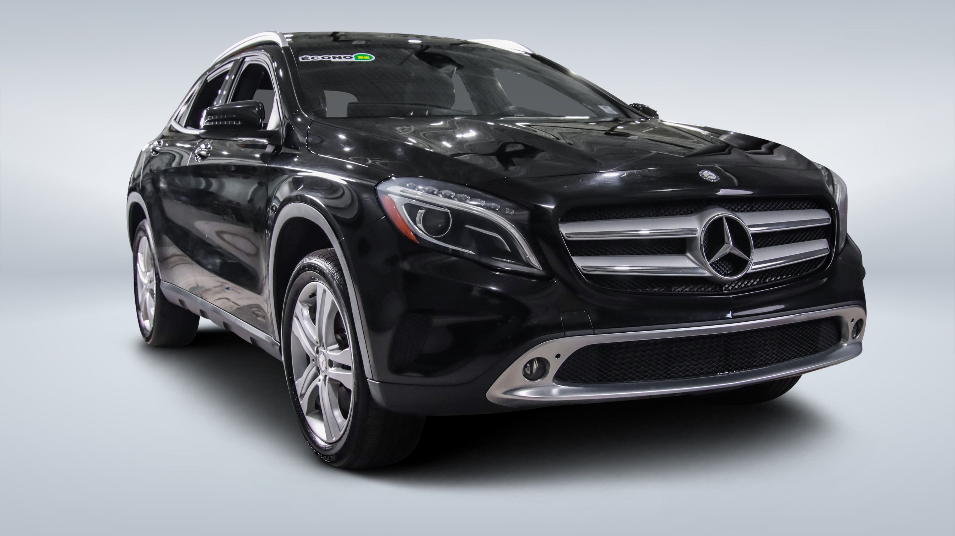 2017 Mercedes Benz GLA — Monbili